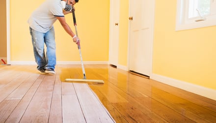 How to refinish your solid floor or is it time to replace the floor? 