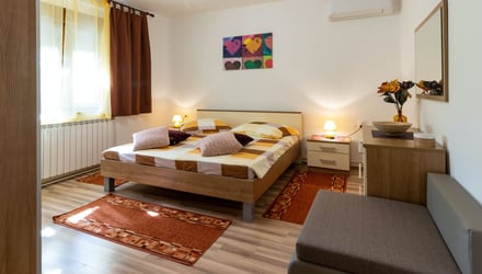 How to Choose the Right Rug for Your Flooring