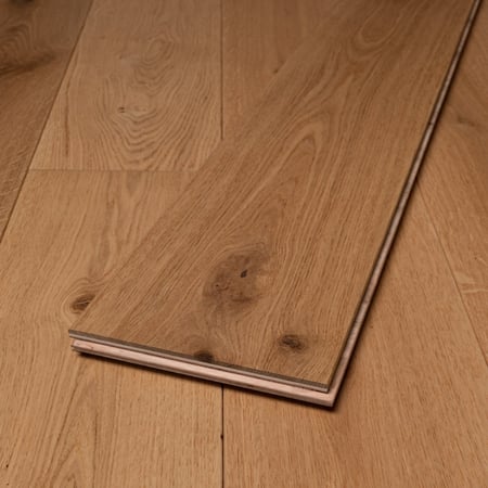 Engineered Natural Oak Lacquered