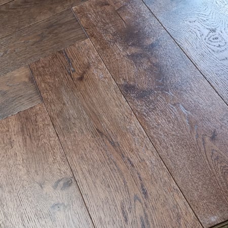 Engineered Herringbone Dark Caramel Brushed Uv Lacquered