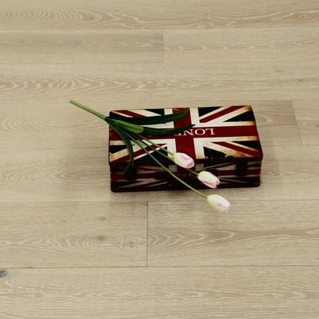 Engineered Smoked Brushed White Click Oiled