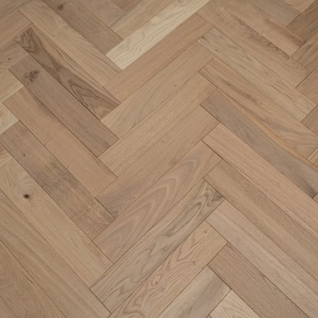 Engineered Herringbone Invisible Matt Lacquered
