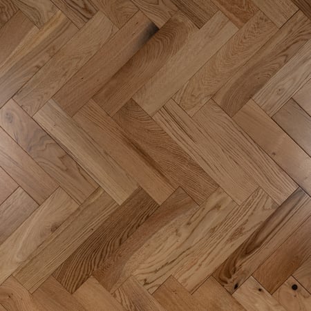 Engineered Herringbone Lacquered Oak