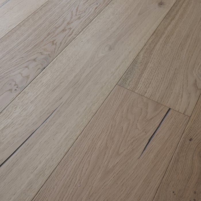 Engineered Invisible Handscrapped Oiled Oak Flooring