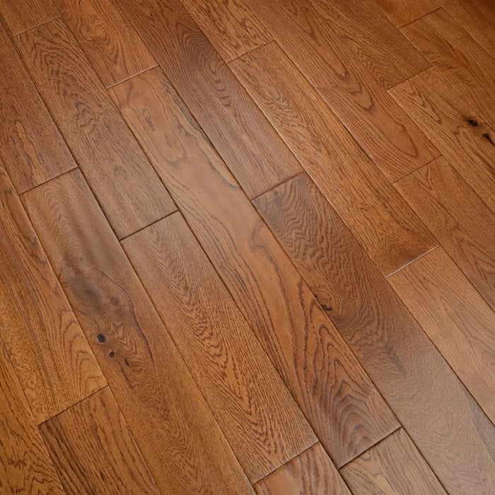 Engineered Golden Handscraped Lacquered Wood Flooring 3